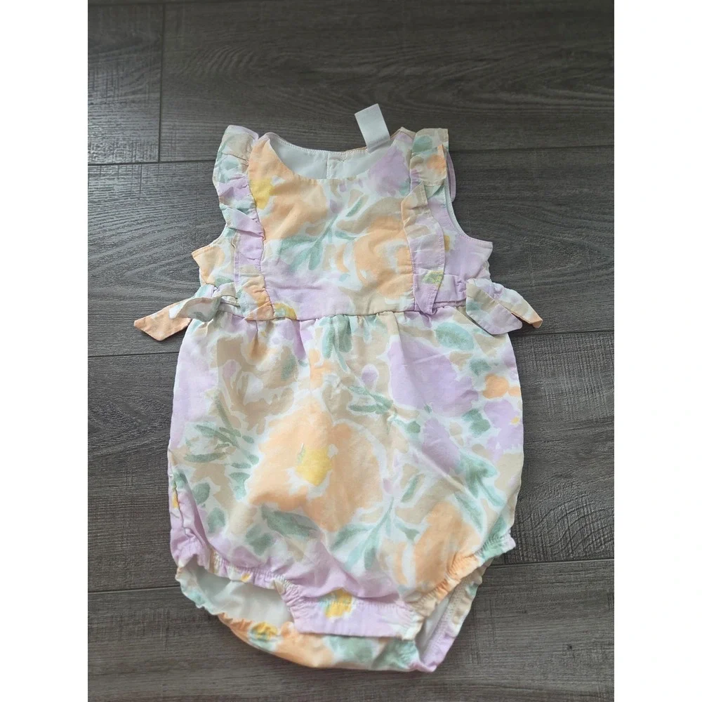 Carter's baby girl romper 18‎ mos